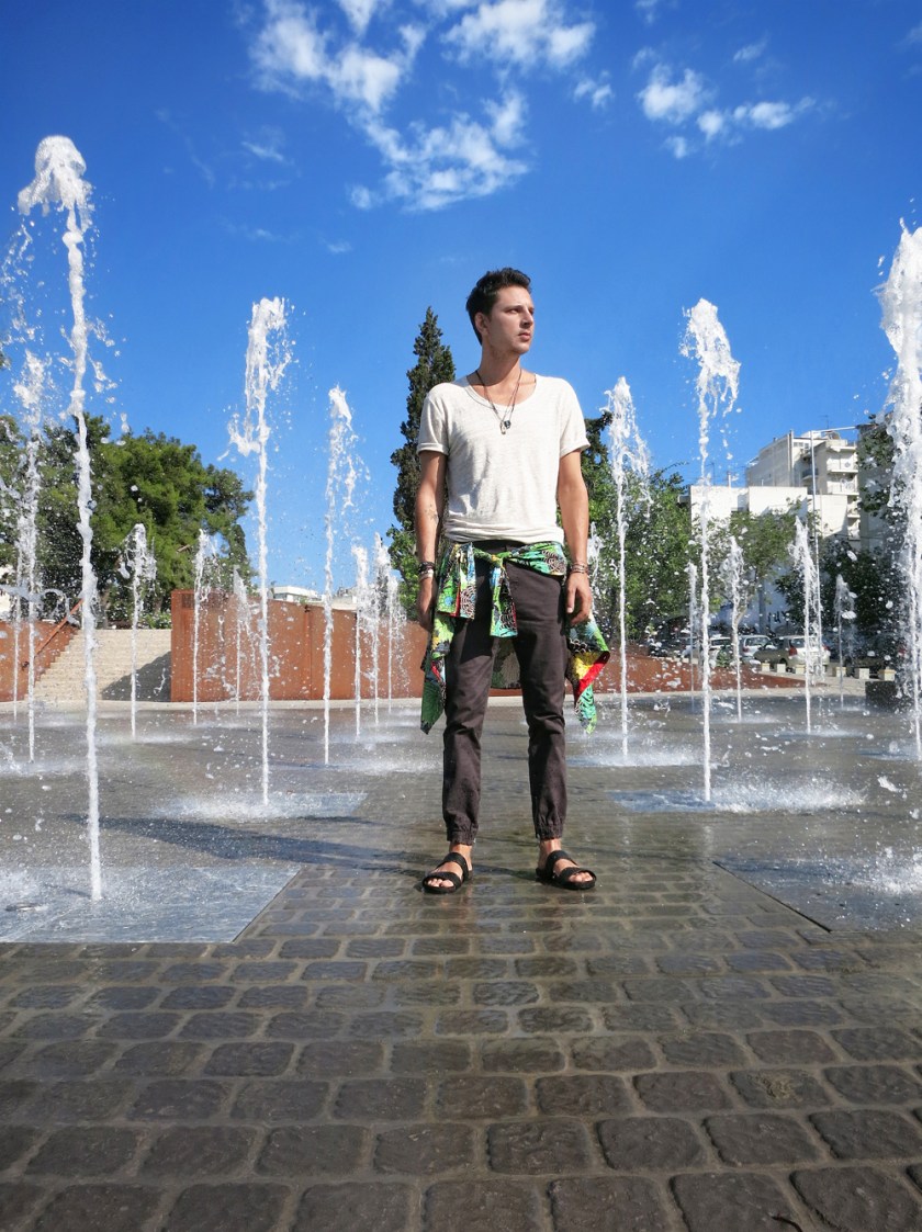 fountain_nea_smirni