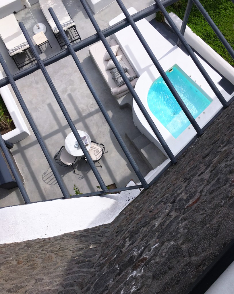 san_antonio_suites_Santorini