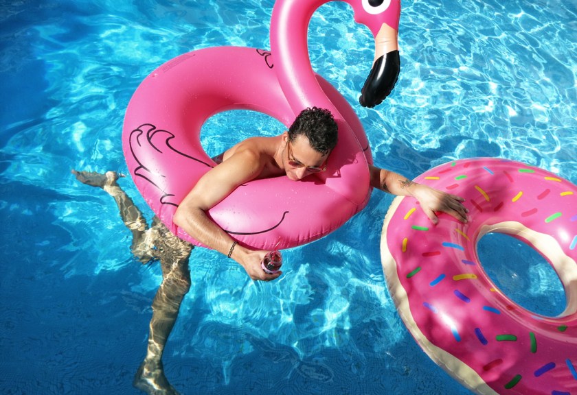 pool_floats_stylentonic_blog